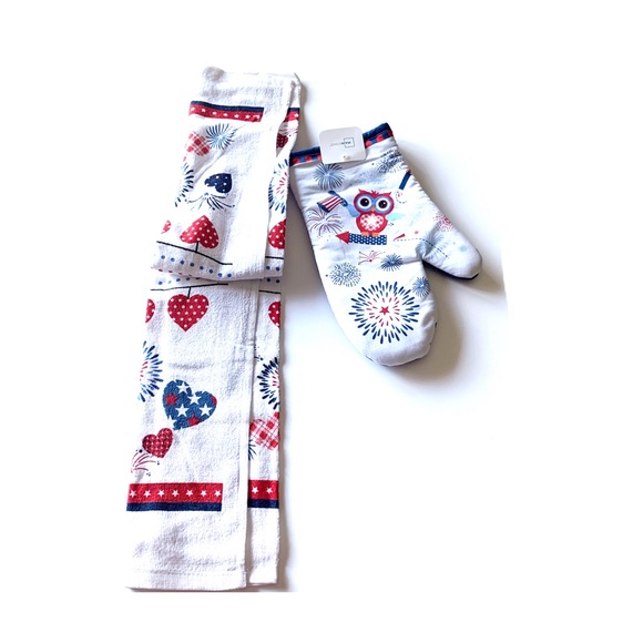 New Fourth of July Set 2 Kitchen Towel & Oven Mitt - Picture 2 of 9